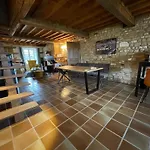 Maison Longue De La Cassine Oda ve Kahvaltı Vendresse