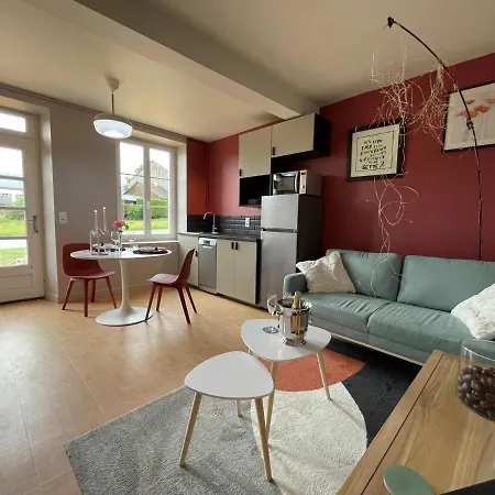 Maison Longue De La Cassine Bed and breakfast 4*