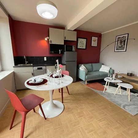 Maison Longue De La Cassine Bed & Breakfast