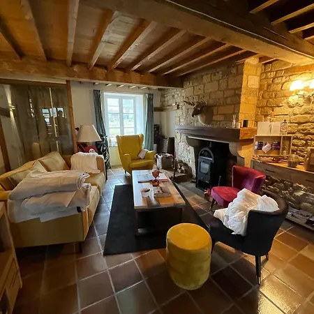 Bed & Breakfast Maison Longue De La Cassine 4*